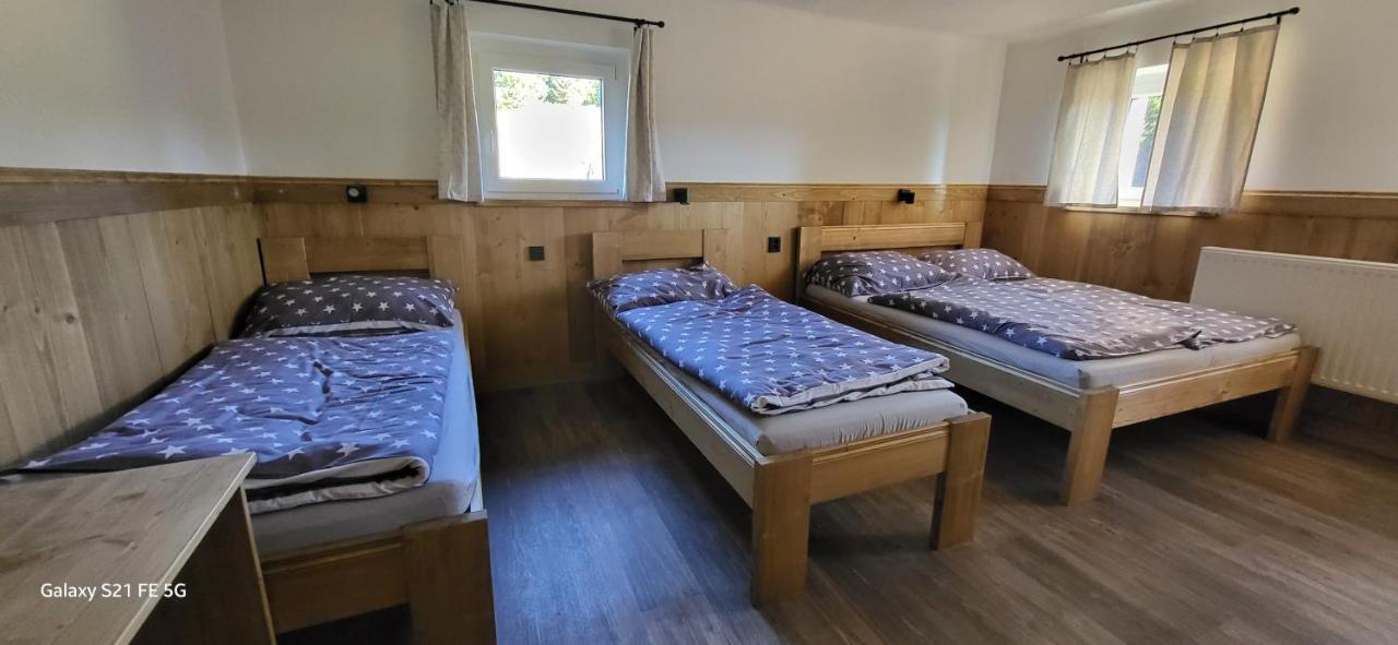 Bouda Na Plani - Horska Bouda Hostel ชปินด์เลอรูฟ มลิน ภายนอก รูปภาพ