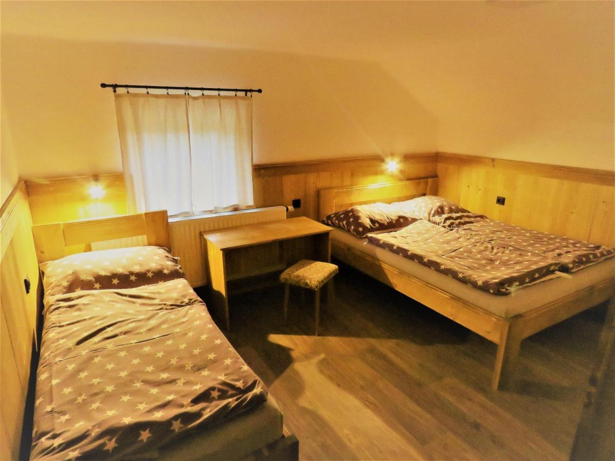 Bouda Na Plani - Horska Bouda Hostel ชปินด์เลอรูฟ มลิน ภายนอก รูปภาพ